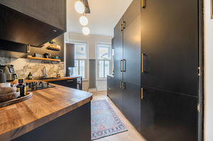 Kitchen- click for photo gallery